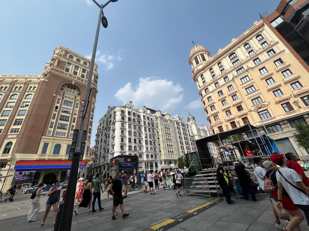 Апартаменты Chic4 Luxury Gran Via Мадрид Экстерьер фото